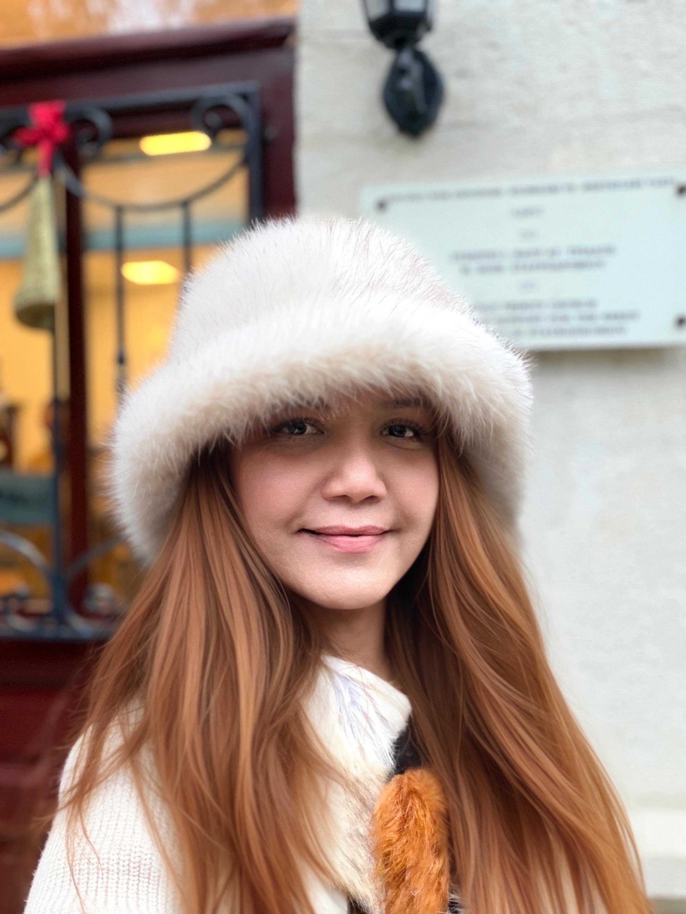 Portrait of Verra Victoria